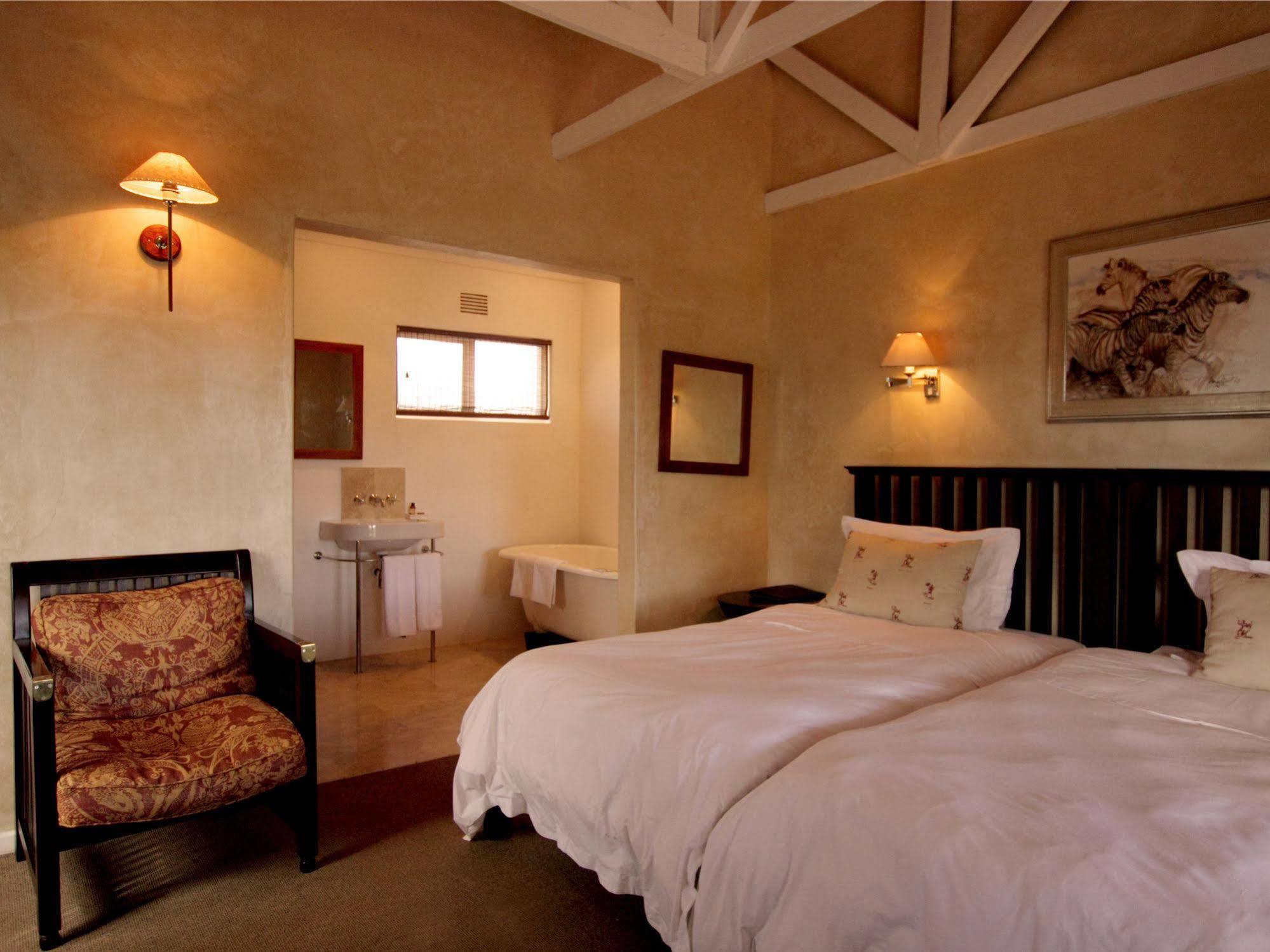 Leeuwenbosch Country House - Reserva de Amakhala Exterior foto